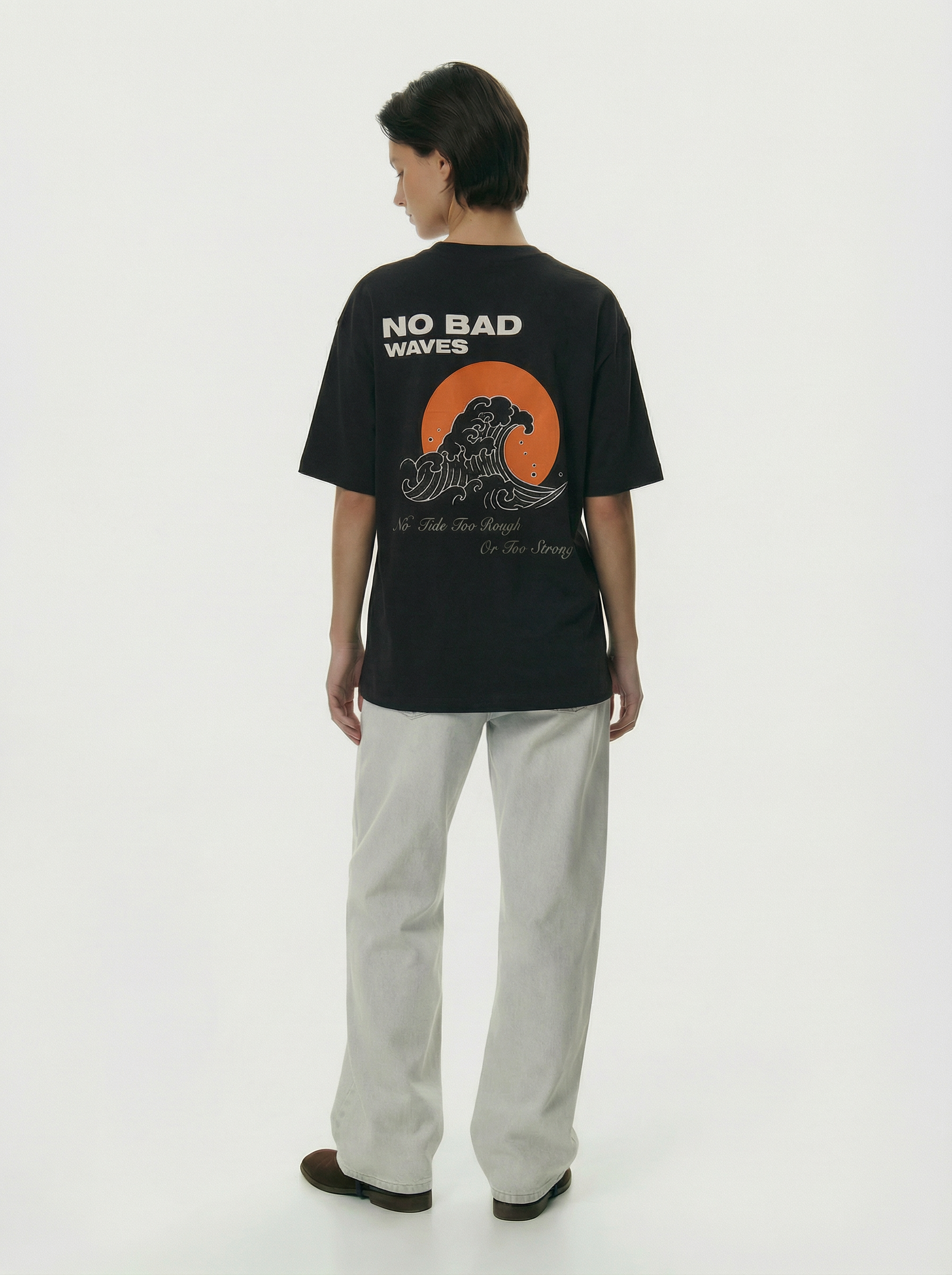 NO BAD WAVES BOXY FIT OVERSIZED TSHIRT - Shade Of You